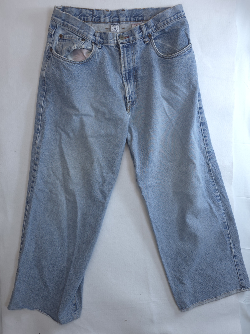 Vintage Lucky Brand Dungarees Jeans Men’s Size 36 Light Wash Wide Leg USA